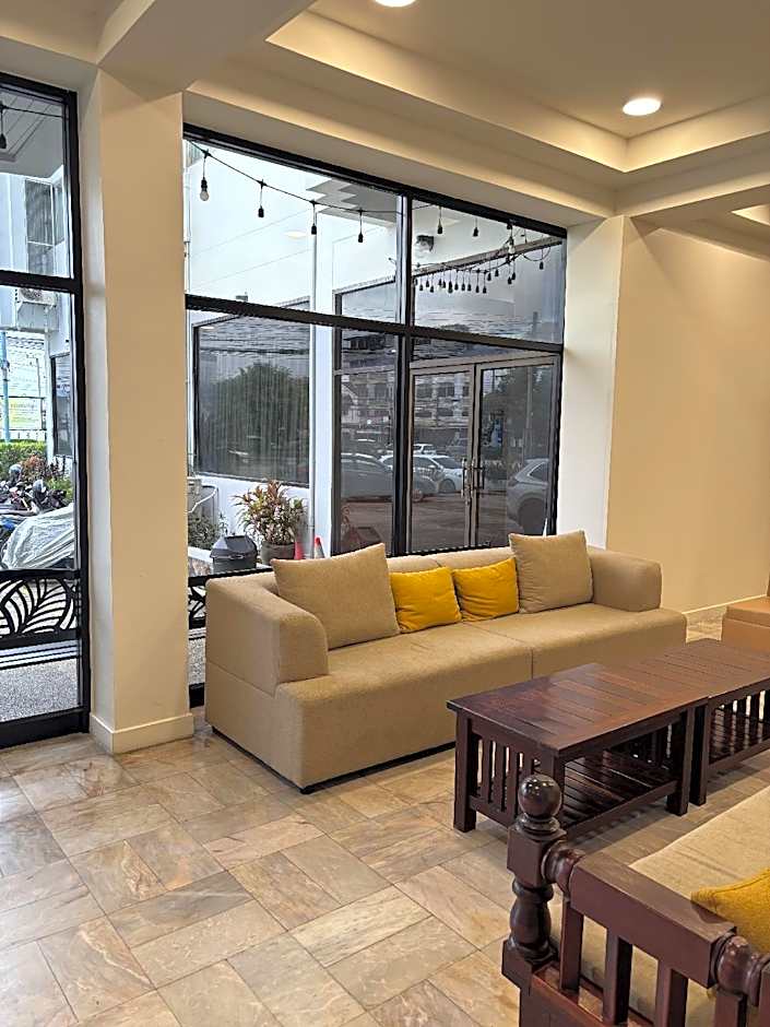 U-Thong Hotel