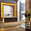 Ambassador Hotel Kansas City, Autograph Collection by Marriott