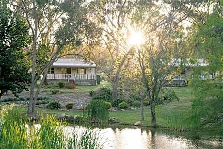 Granite Gardens Cottages & Lake Retreat