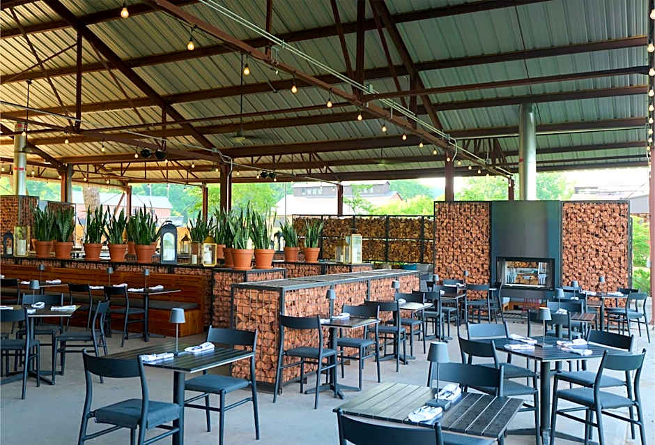 Hutton Brickyards Riverfront Hotel & Venue