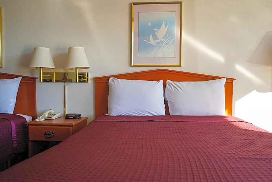 Sunset Inn Clarksville