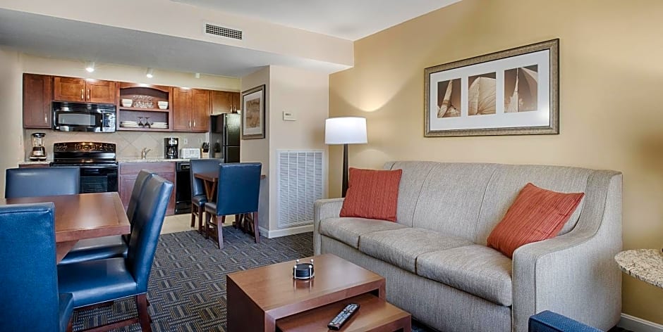 Wyndham Long Wharf