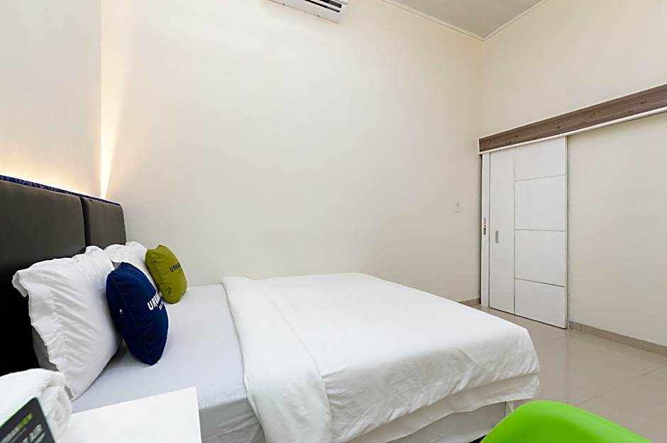 Urbanview Hotel Binwa Syariah Lampung by RedDoorz