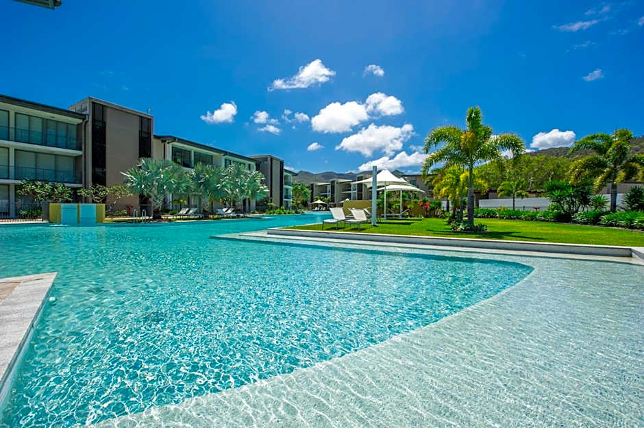 Blue on Blue Superior Studio Room 1351