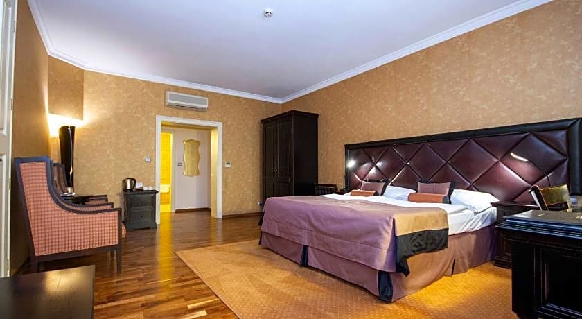 SKARITZ Hotel & Residence