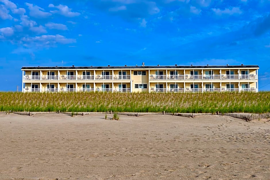 Drifting Sands Oceanfront Hotel