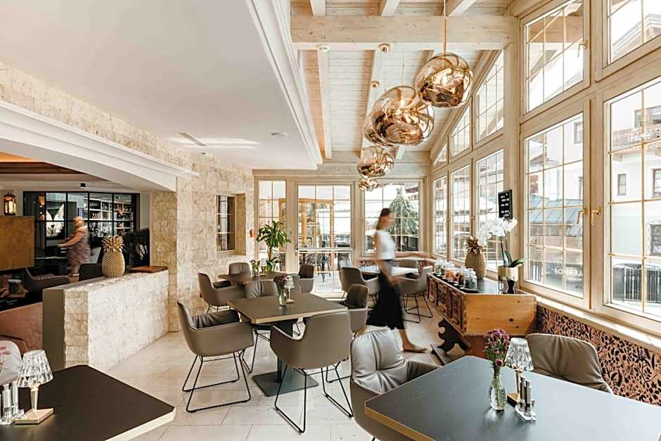 Alpine Hideaway ZILLERTALERHOF - 4 Sterne Superior