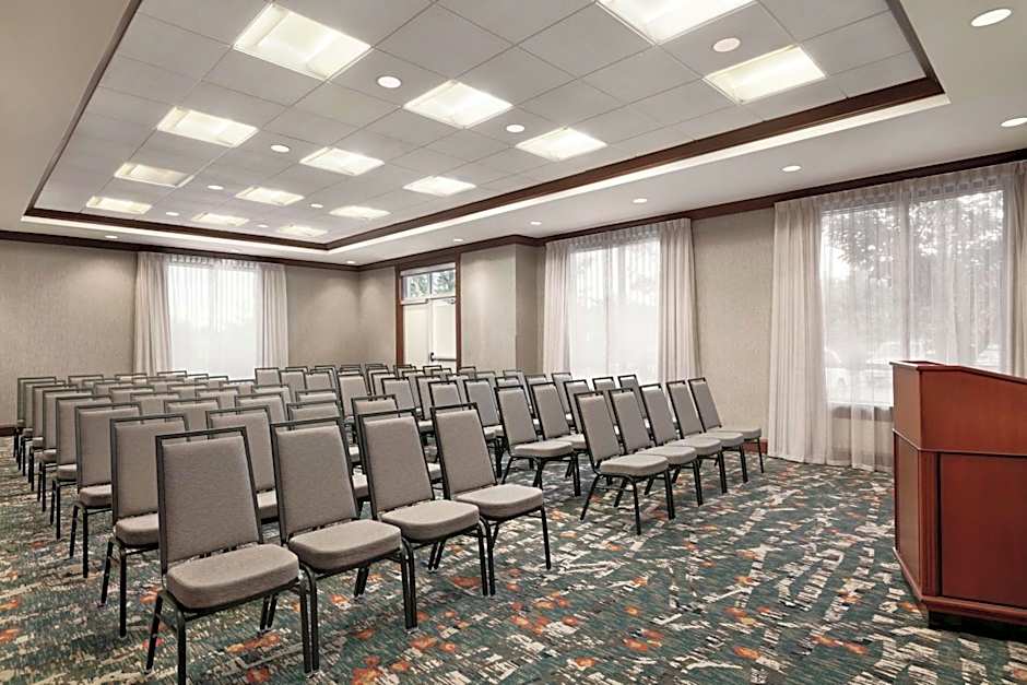 Hampton Inn By Hilton And Suites Washington-Dulles Intl Airport