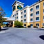 La Quinta Inn & Suites by Wyndham Fargo Medical Center