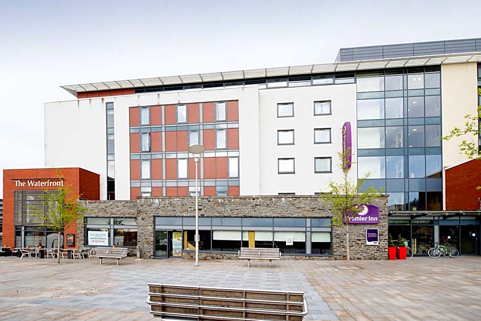 Premier Inn Swansea Waterfront