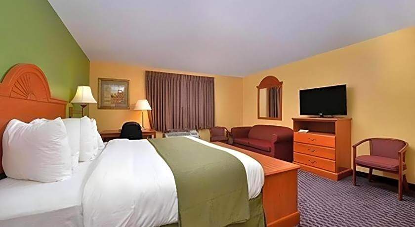 Quality Inn & Suites Grinnell near University