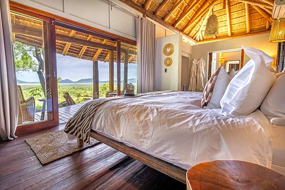 Buffalo Ridge Safari Lodge