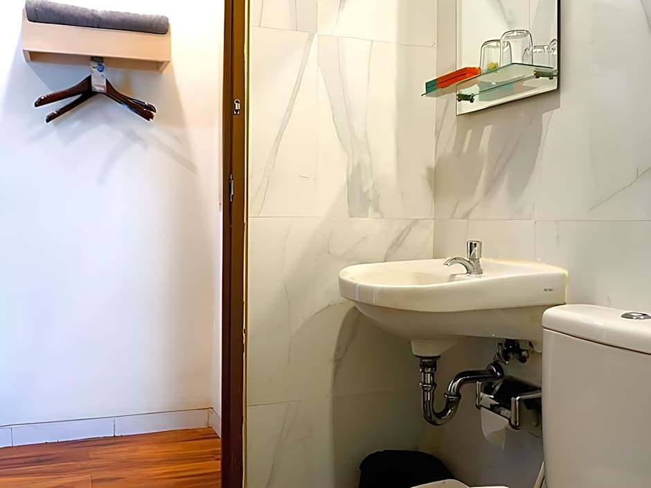 Hotel 88 Mangga Besar Raya 120 Jakarta By WH