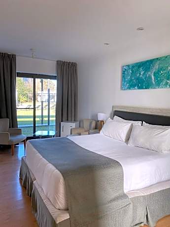 Classic Double or Twin Room with Garden View