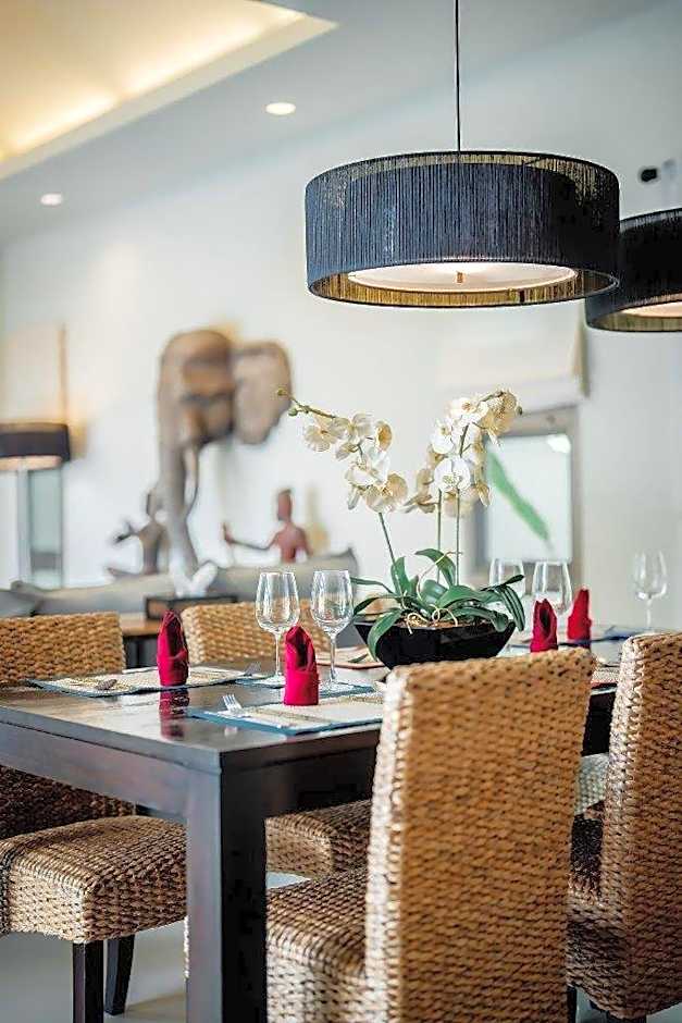 Ivory Pool Villa in Nai Harn