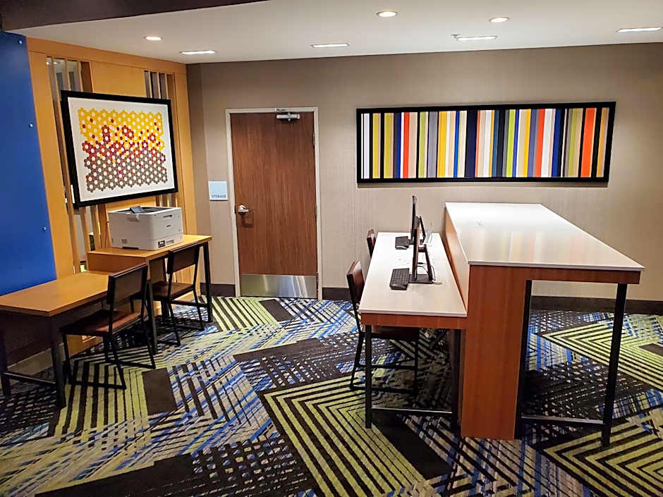 Holiday Inn Express And Suites Harrisburg S - Mechanicsburg By IHG