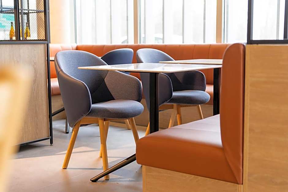 Ibis Bourgoin Jallieu Medipole