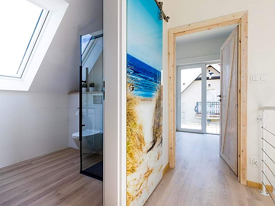 Seaview House with fireplace