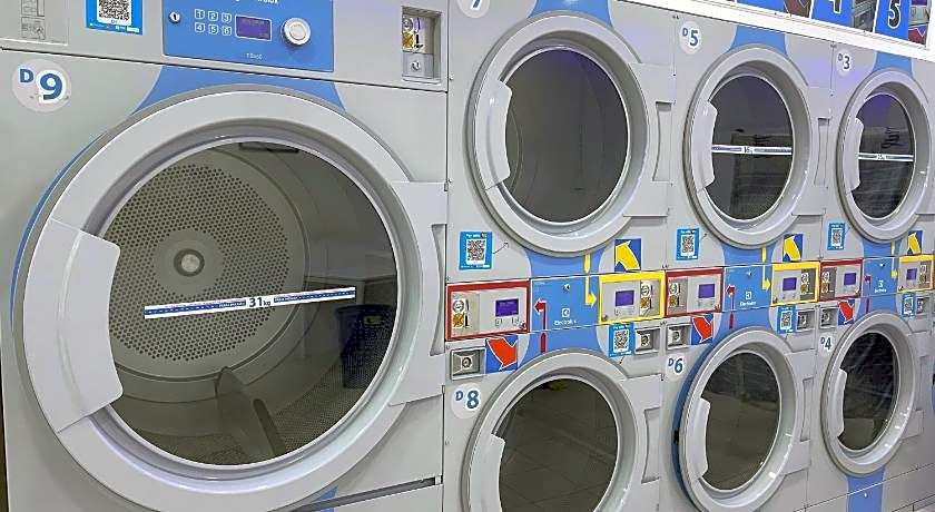 Loft Pals Urbanstay Lodge, Kapit