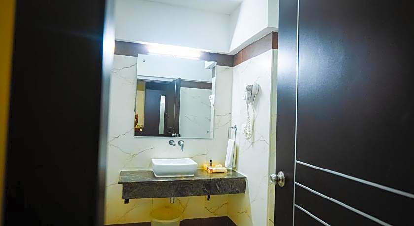 Poppys Hotel Madurai