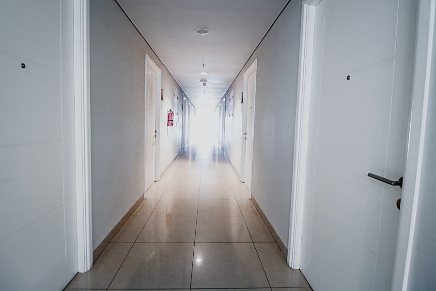 RedDoorz Apartment near Summarecon Mall Serpong