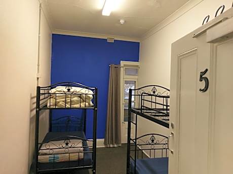 Bed in 6-Bed Mixed Dormitory Room