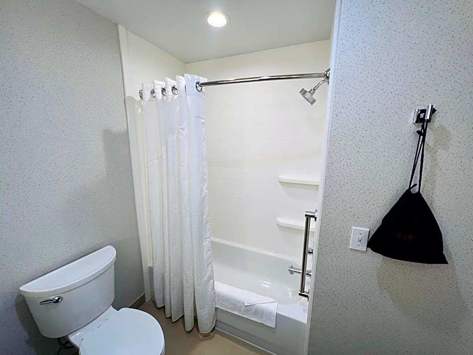 Holiday Inn Express Salinas By IHG
