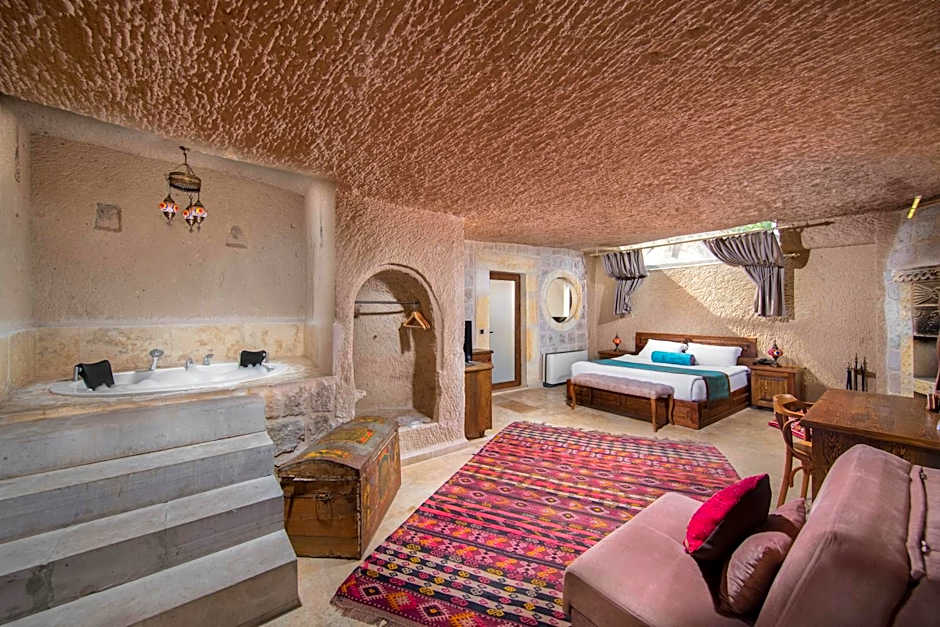Cappa Via Cave Hotel