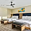 456 Embarcadero Inn & Suites