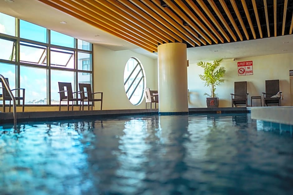 Sarrosa International Hotel And Residential Suites