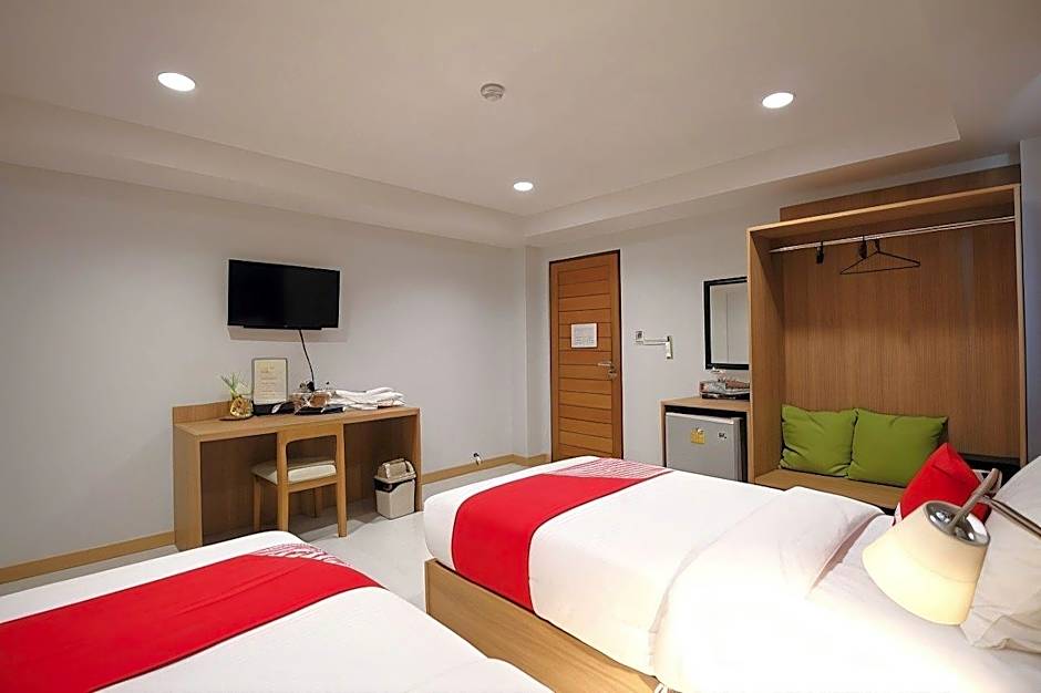 Pannee Residence @ Dinsor