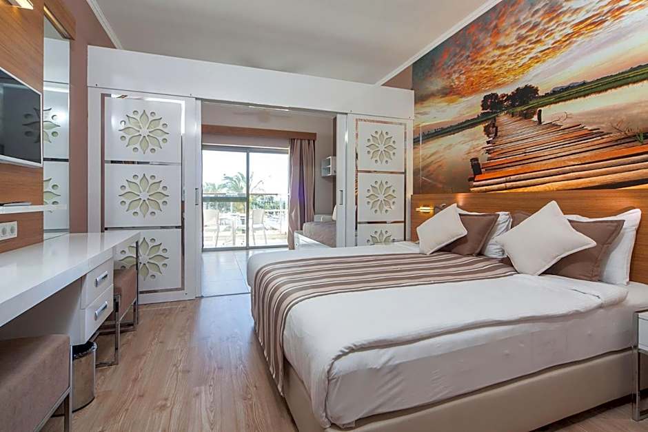 Holiday Village Türkiye