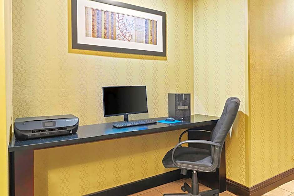 Comfort Inn Lehigh Valley West