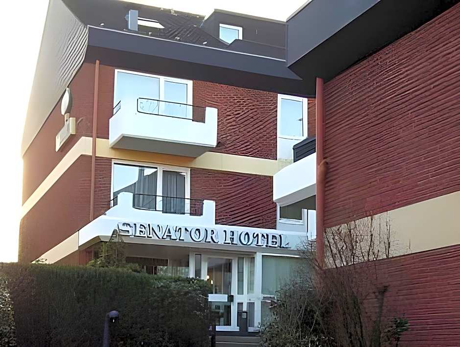 Hotel Senator