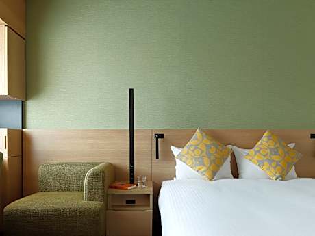 Standard A - 1 Queen Bed, Smoking