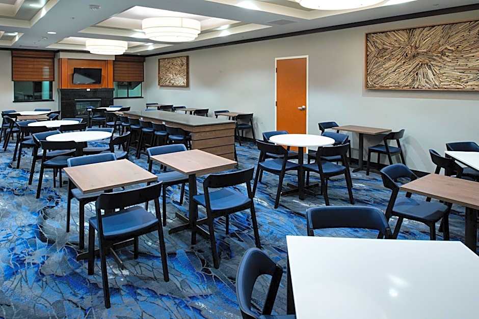 Fairfield Inn & Suites by Marriott Santa Cruz - Capitola