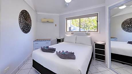 One Bedroom Apartment