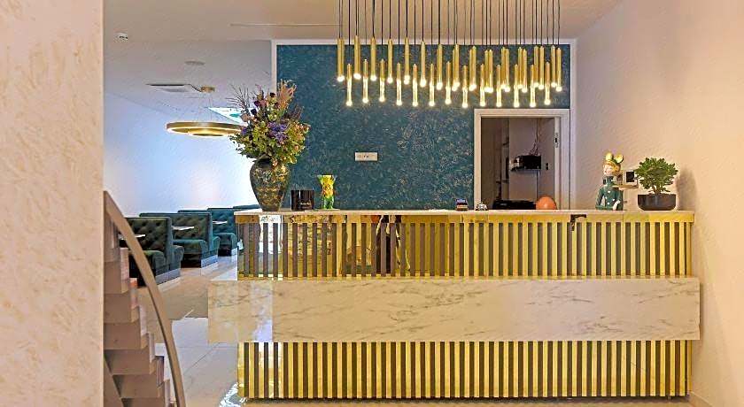 M-Pire Hotel