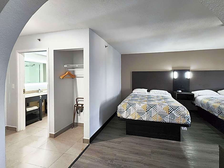 Motel 6-Pine Bluff, AR