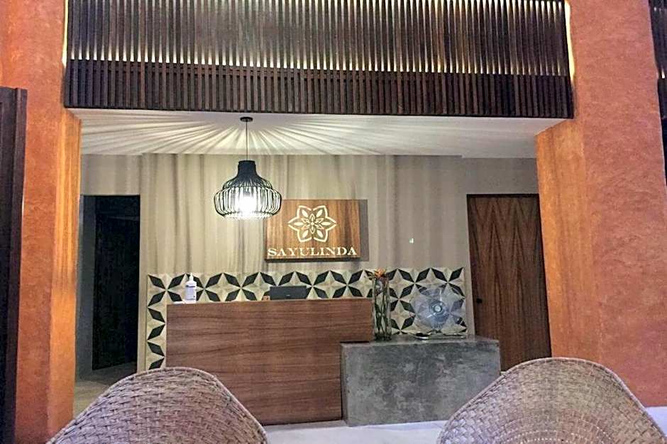 Sayulinda Hotel
