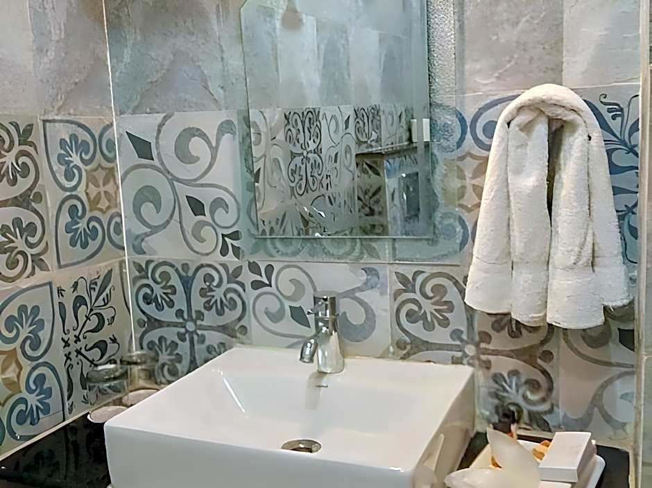 Dwivedi Hotels Sri Omkar Palace