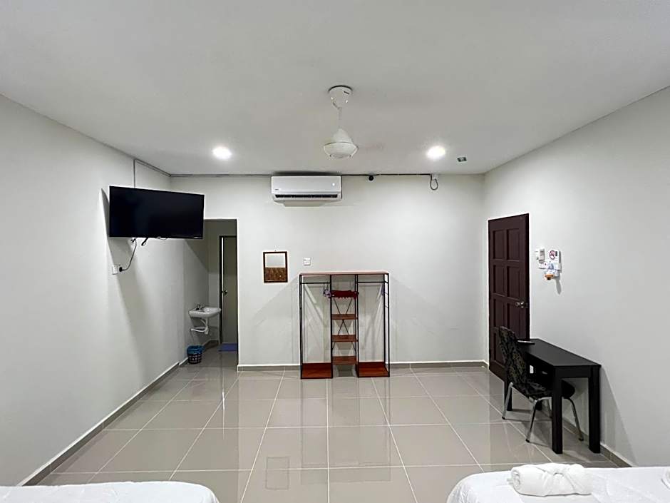 TAMU ROOMSTAY TOK MOLOR