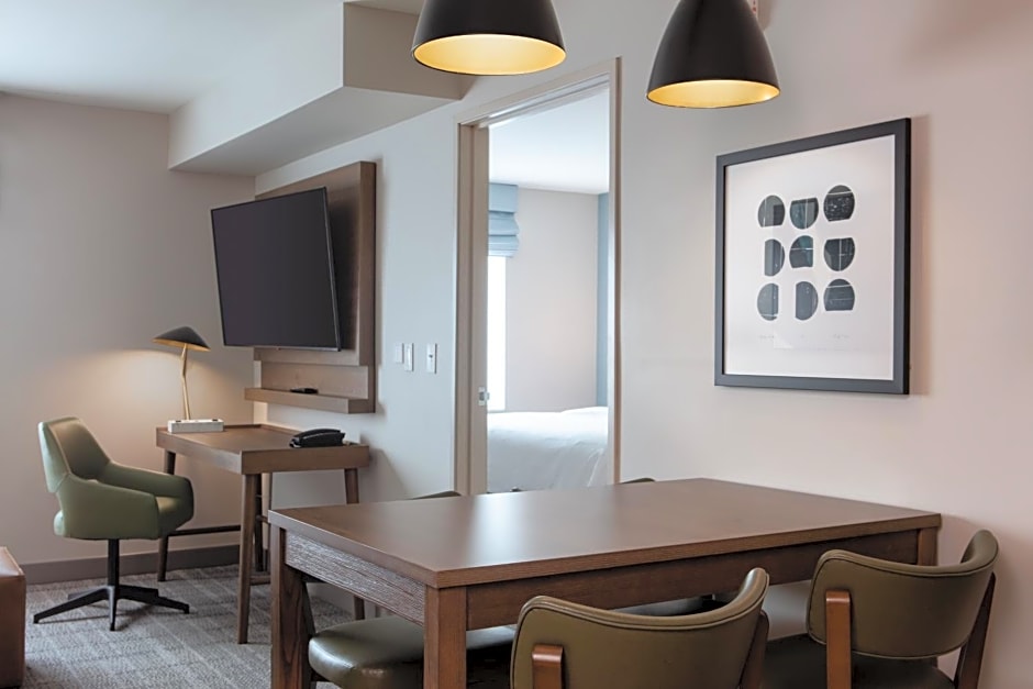 Staybridge Suites - Iowa City - Coralville, an IHG Hotel