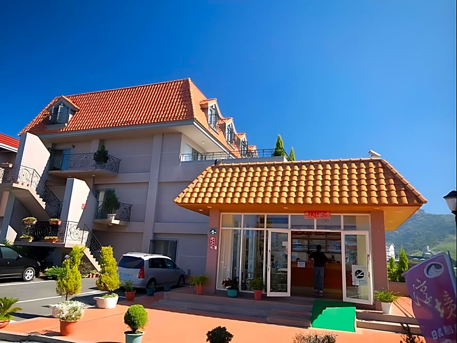 Chunjing Hill View Villa