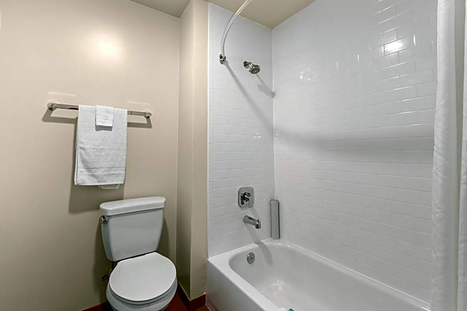 Good Nite Inn Fremont
