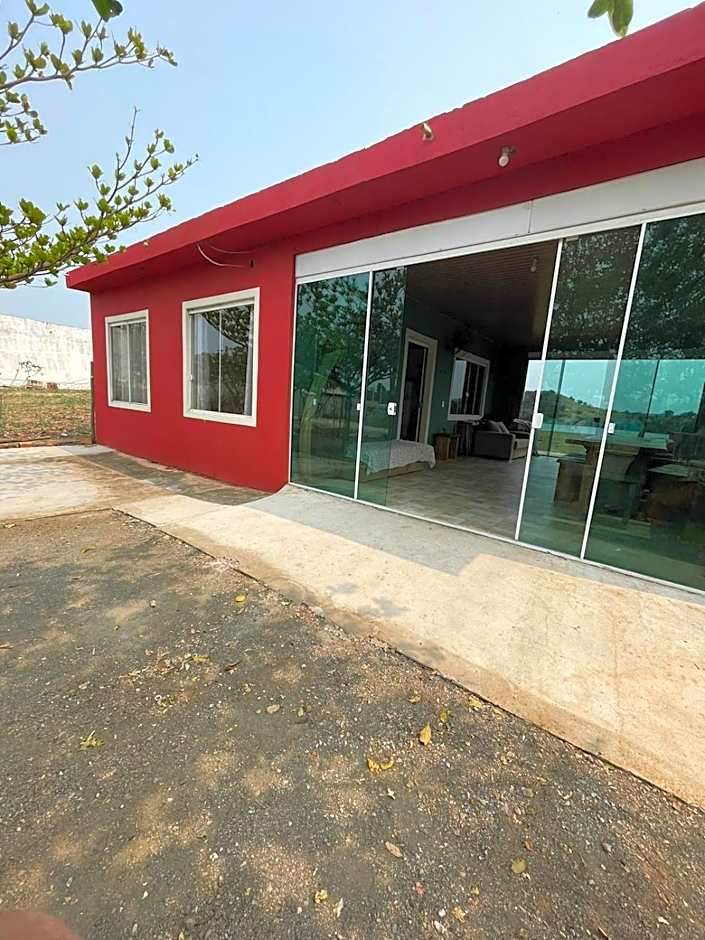 Casa com Piscina na Represa de Carlópolis