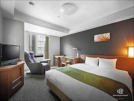 Deluxe Double Room (1 Adult) - Non-Smoking