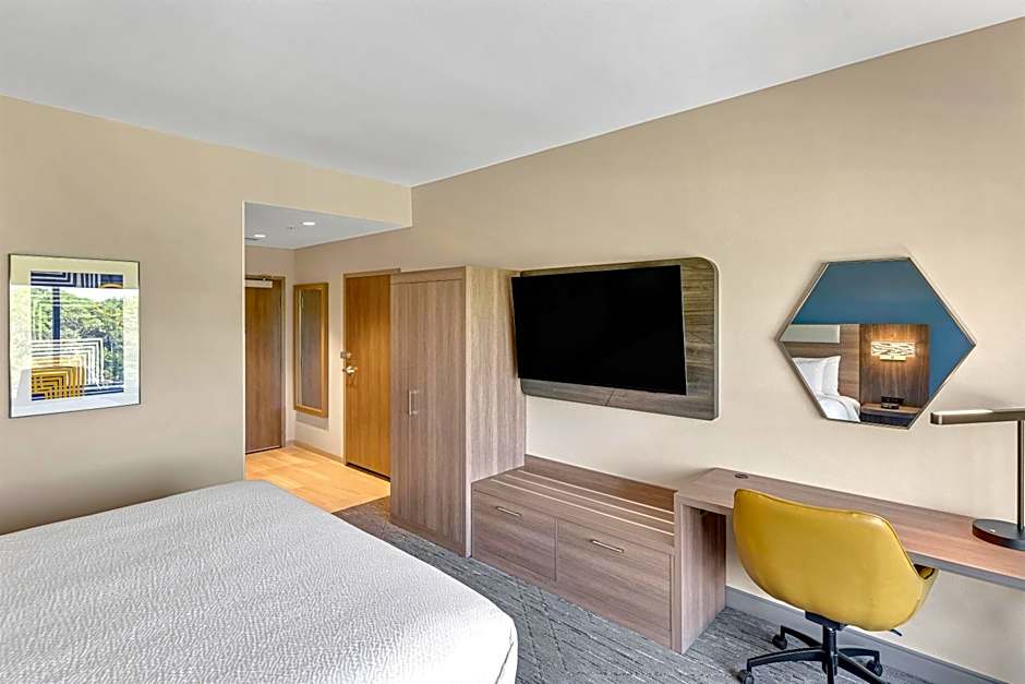 Holiday Inn Express & Suites Fort Walton Beach - Eglin Area By IHG