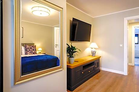 Suite building number 4