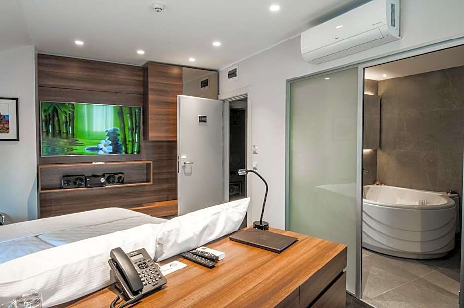 Best Western Premier Natalija Residence